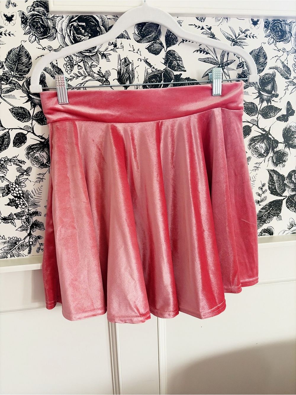 Women’s Pink Velvet Flared Skirt